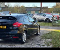 Ford Focus COMES WITH 12 MONTHS WARRANTY, STUNNING LOOKING FOCUS ST LINE IN BLACK, SAT NAV, 12 MONTH - 32