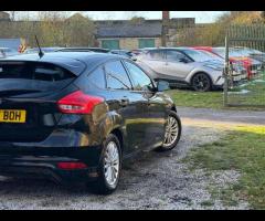 Ford Focus COMES WITH 12 MONTHS WARRANTY, STUNNING LOOKING FOCUS ST LINE IN BLACK, SAT NAV, 12 MONTH - 37