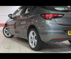 Vauxhall Astra This 2018 Vauxhall Astra 1.6 CDTi BlueInjection SRi Nav Hatchback with only 66400 mil - 24