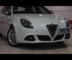 Alfa Romeo Giulietta This 2011 Alfa Romeo Giulietta 1.4 TB MultiAir Veloce Hatchback with a mileage - 2
