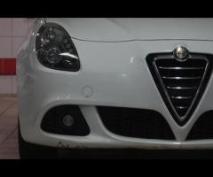 Alfa Romeo Giulietta This 2011 Alfa Romeo Giulietta 1.4 TB MultiAir Veloce Hatchback with a mileage - 12
