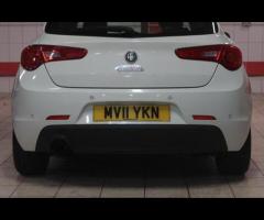 Alfa Romeo Giulietta This 2011 Alfa Romeo Giulietta 1.4 TB MultiAir Veloce Hatchback with a mileage - 20