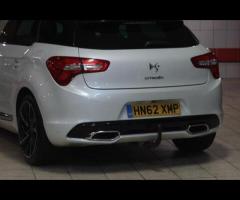 Citroen DS5 This 2012 Citroen DS5 2.0 HDi DSport Hatchback with 78623 miles on the clock is a sleek - 18