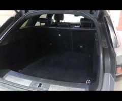 Land Rover Range Rover Velar This 2020 Land Rover Range Rover Velar 2.0 D180 R-Dynamic SE SUV is a s - 33