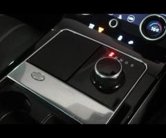 Land Rover Range Rover Velar This 2020 Land Rover Range Rover Velar 2.0 D180 R-Dynamic SE SUV is a s - 48