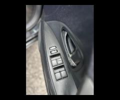 Toyota Avensis This 2014 Toyota Avensis D-4D Icon Business Edition is a well-maintained, one-owner v - 7