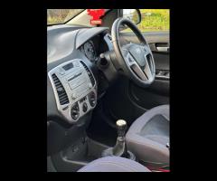 Hyundai i20 Hyundai i20 1.2 Edition Euro 4 5DOOR (Petrol) 

This vehicle runs and drives perfectly w - 16