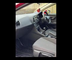 SEAT Leon This SEAT Leon TDI SE from 2013 offers exceptional value with only two previous owners. It - 19