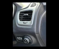 Jeep Compass Jeep Compass 1.4T MultiAirII Longitude Euro 6 (s/s) 5dr

This 2018 Jeep Compass is in e - 16