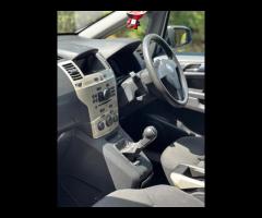 Vauxhall Zafira Vauxhall Zafira 1.6 Life Euro 4 5dr (Petrol) 

Runs and drives well , good engine , - 20