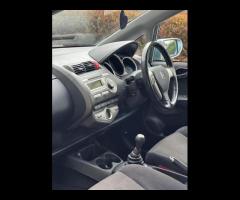 Honda Jazz Honda Jazz 1.4 i-DSI Sport 5dr 

This vehicle runs and drives perfectly with no known mec - 16