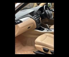 BMW X3 FINISHED IN SILVER METALLIC AND COMPLIMENTED WITH FULL BEIGE LEATHER INTERIOR. FULL SERVICE H - 17