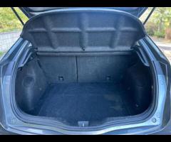 Honda Civic This 2009 Honda Civic i VTEC SE Plus offers a compelling blend of performance and practi - 20