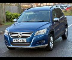 Volkswagen Tiguan Volkswagen Tiguan 2.0 TDI S Auto 4WD Euro 5 5dr
(Diesel) 

A very desirable automa - 8