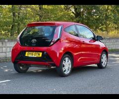 Toyota AYGO Toyota AYGO 1.0 VVT-i x-pression Euro 5 3dr Euro 5
(Petrol)

This vehicle runs and drive - 3