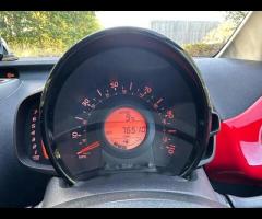 Toyota AYGO Toyota AYGO 1.0 VVT-i x-pression Euro 5 3dr Euro 5
(Petrol)

This vehicle runs and drive - 30