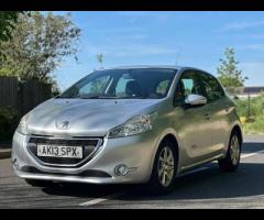 Peugeot 208 With only 84875 miles on the clock, this 2013 Peugeot 208 is a great option. As a 1.4L d - 3