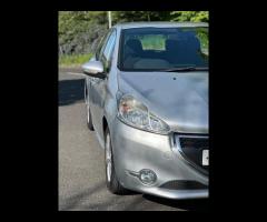 Peugeot 208 With only 84875 miles on the clock, this 2013 Peugeot 208 is a great option. As a 1.4L d - 6