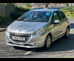 Peugeot 208 With only 84875 miles on the clock, this 2013 Peugeot 208 is a great option. As a 1.4L d - 7