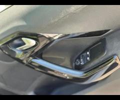 Peugeot 208 With only 84875 miles on the clock, this 2013 Peugeot 208 is a great option. As a 1.4L d - 27