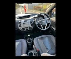 Hyundai i20 Hyundai i20 1.2 Edition Euro 4 5DOOR (Petrol) 

This vehicle runs and drives perfectly w - 14
