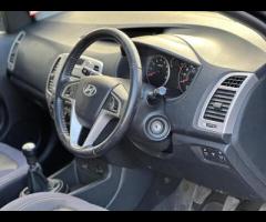 Hyundai i20 Hyundai i20 1.2 Edition Euro 4 5DOOR (Petrol) 

This vehicle runs and drives perfectly w - 26