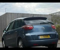 Citroen C4 Picasso Citroen C4 Picasso 1.6 HDi Exclusive EGS6 Euro 5 5dr (diesel) 

A nice family aut - 9