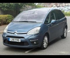 Citroen C4 Picasso Citroen C4 Picasso 1.6 HDi Exclusive EGS6 Euro 5 5dr (diesel) 

A nice family aut - 10