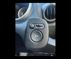 Honda Jazz Honda Jazz 1.4 i-VTEC ES i SHIFT Euro 4 5dr
(AUTOMATIC,Petrol) 

This vehicle runs and dr - 16