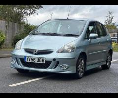 Honda Jazz Honda Jazz 1.4 i-DSI Sport 5dr 

This vehicle runs and drives perfectly with no known mec - 3