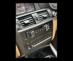 BMW X3 FINISHED IN SILVER METALLIC AND COMPLIMENTED WITH FULL BEIGE LEATHER INTERIOR. FULL SERVICE H - 37