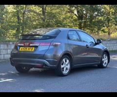 Honda Civic This 2009 Honda Civic i VTEC SE Plus offers a compelling blend of performance and practi - 3