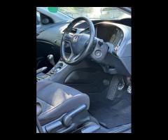 Honda Civic This 2009 Honda Civic i VTEC SE Plus offers a compelling blend of performance and practi - 13