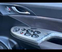 Honda Civic This 2009 Honda Civic i VTEC SE Plus offers a compelling blend of performance and practi - 15