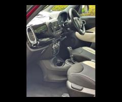 Fiat 500L Fiat 500L 1.3 MultiJet Trekking Dualogic(Automatic)

This vehicle runs and drives perfectl - 25