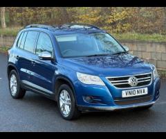 Volkswagen Tiguan Volkswagen Tiguan 2.0 TDI S Auto 4WD Euro 5 5dr
(Diesel) 

A very desirable automa