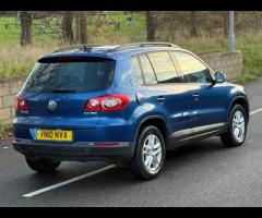 Volkswagen Tiguan Volkswagen Tiguan 2.0 TDI S Auto 4WD Euro 5 5dr
(Diesel) 

A very desirable automa - 12