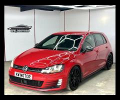 Volkswagen Golf VOLKSWAGEN GOLF 2.0 -  It comes equipped with  Sat nav, Cruise control , Heated seat - 7
