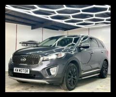 Kia Sorento This 2016 Kia Sorento CRDi KX-3 boasts a full service history and a clear vehicle histor - 6