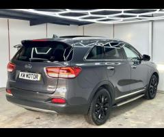 Kia Sorento This 2016 Kia Sorento CRDi KX-3 boasts a full service history and a clear vehicle histor - 15
