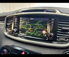 Kia Sorento This 2016 Kia Sorento CRDi KX-3 boasts a full service history and a clear vehicle histor - 31