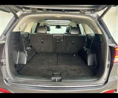 Kia Sorento This 2016 Kia Sorento CRDi KX-3 boasts a full service history and a clear vehicle histor - 42