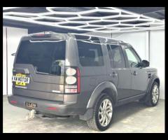 Land Rover Discovery 4 This luxurious Landmark edition Land Rover Discovery offers superior comfort - 9