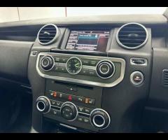 Land Rover Discovery 4 This luxurious Landmark edition Land Rover Discovery offers superior comfort - 27