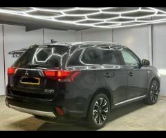 Mitsubishi Outlander STUNNING MITSUBISHI OUTLANDER 2.0 PHEV GX4H, ONLY 2 FORMER KEEPER, FULL MAIN DE - 11