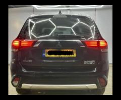 Mitsubishi Outlander STUNNING MITSUBISHI OUTLANDER 2.0 PHEV GX4H, ONLY 2 FORMER KEEPER, FULL MAIN DE - 13