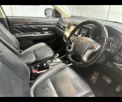 Mitsubishi Outlander STUNNING MITSUBISHI OUTLANDER 2.0 PHEV GX4H, ONLY 2 FORMER KEEPER, FULL MAIN DE - 25