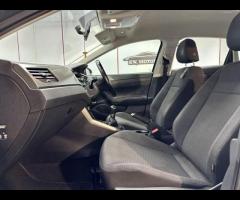 Volkswagen Polo This 2018 Volkswagen Polo SE boasts an MOT valid until May 2026, offering you peace - 13