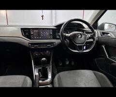 Volkswagen Polo This 2018 Volkswagen Polo SE boasts an MOT valid until May 2026, offering you peace - 14