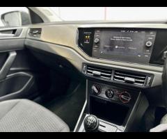 Volkswagen Polo This 2018 Volkswagen Polo SE boasts an MOT valid until May 2026, offering you peace - 25